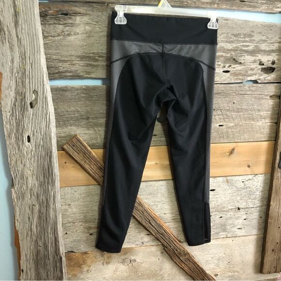 Aerie size med black/Grey activewear ankle leggings - Picture 5 of 6